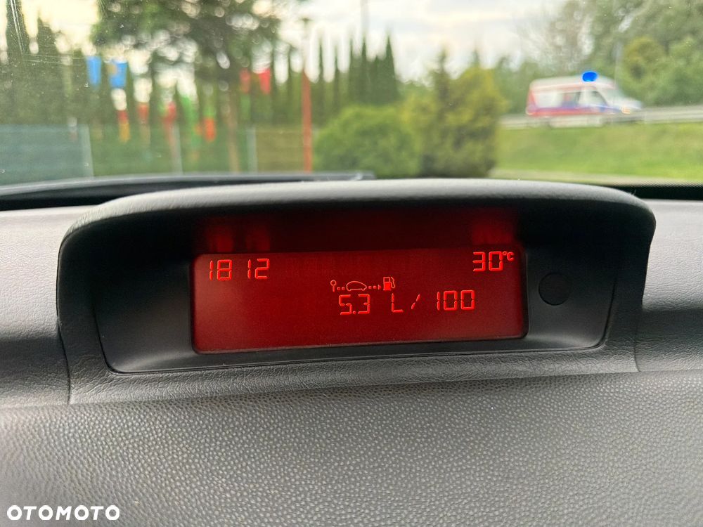 Peugeot 307 HDi 135 OXYGO - 18