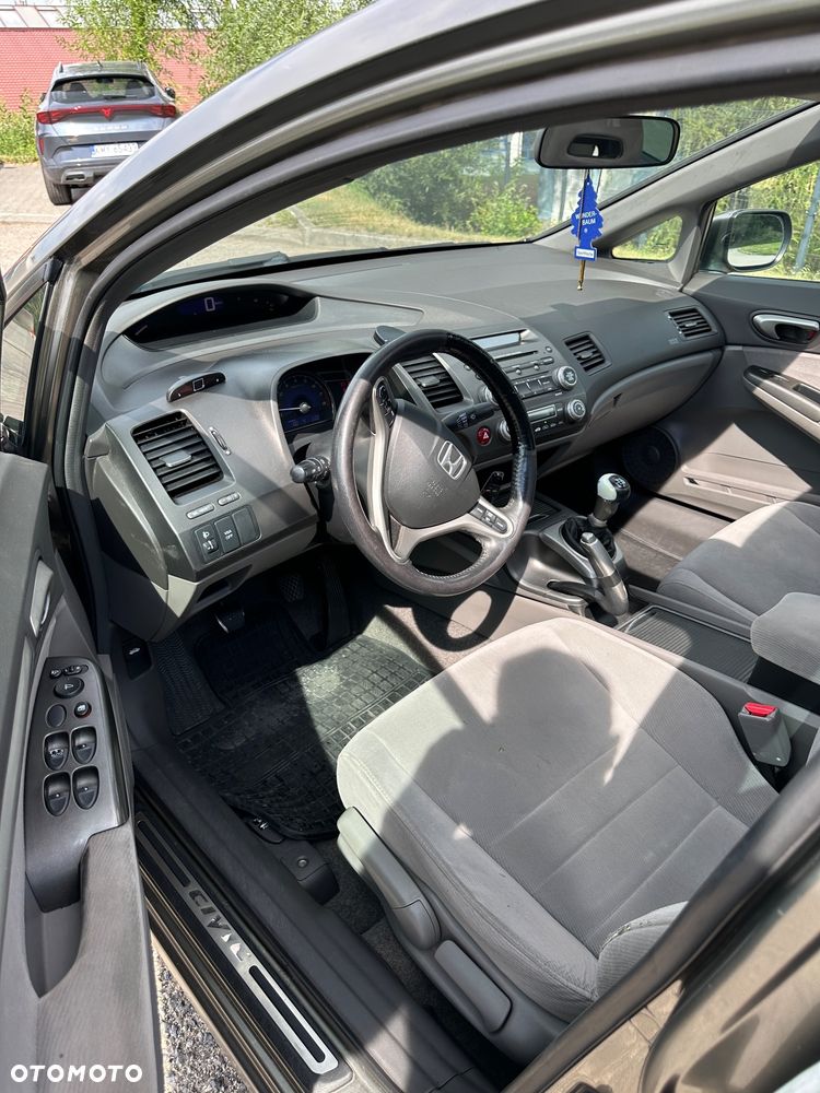 Honda Civic 1.8 Executive - 5