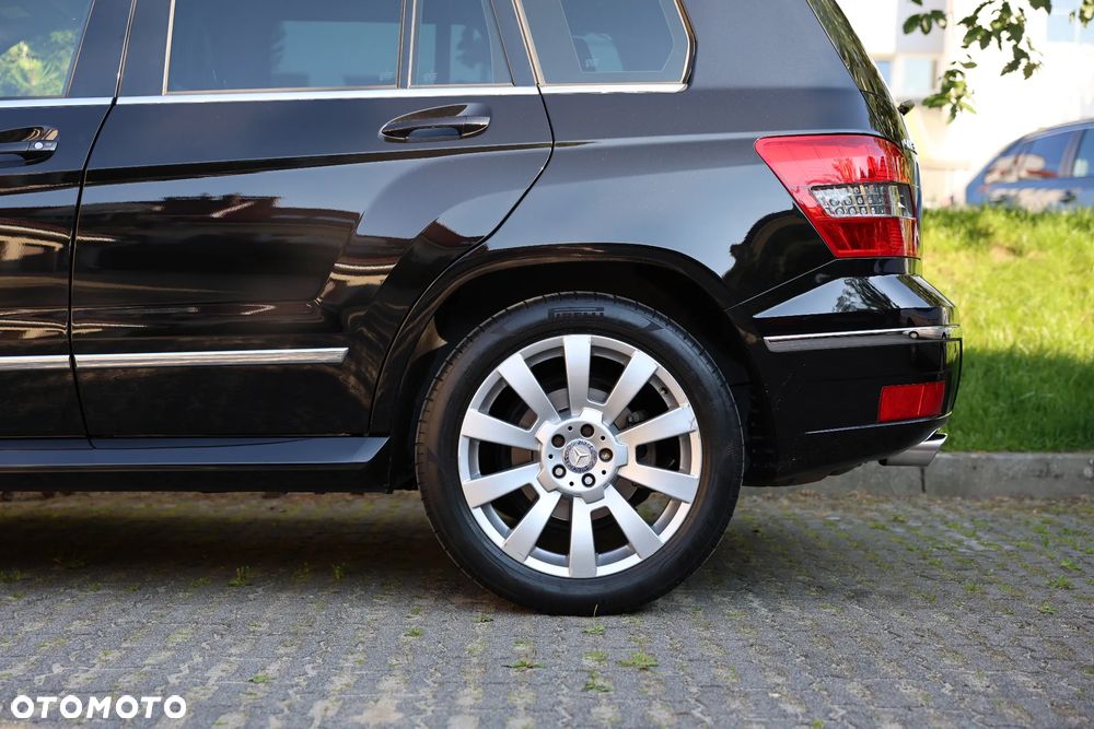 Mercedes-Benz GLK 300 4Matic 7G-TRONIC SPORT EDITION - 17