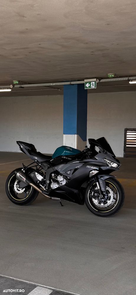 Kawasaki ZX-6R Ninja KRT Edition - 1