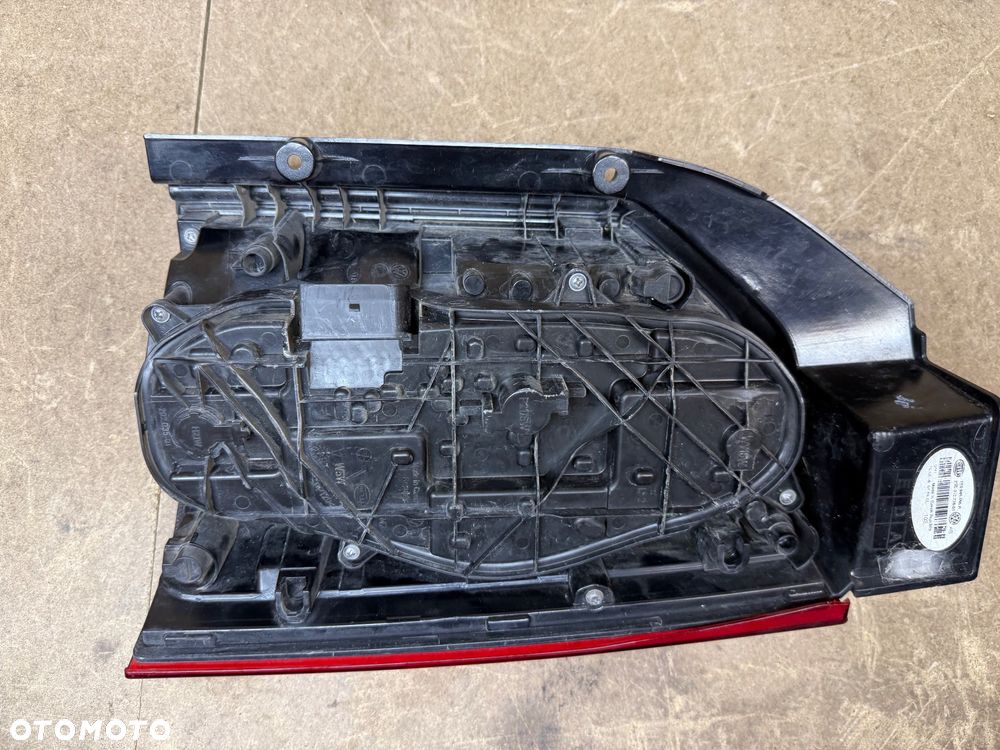LAMPA TYŁ LEWA VOLKSWAGEN MULTIVAN T6 7E0945095R - 3