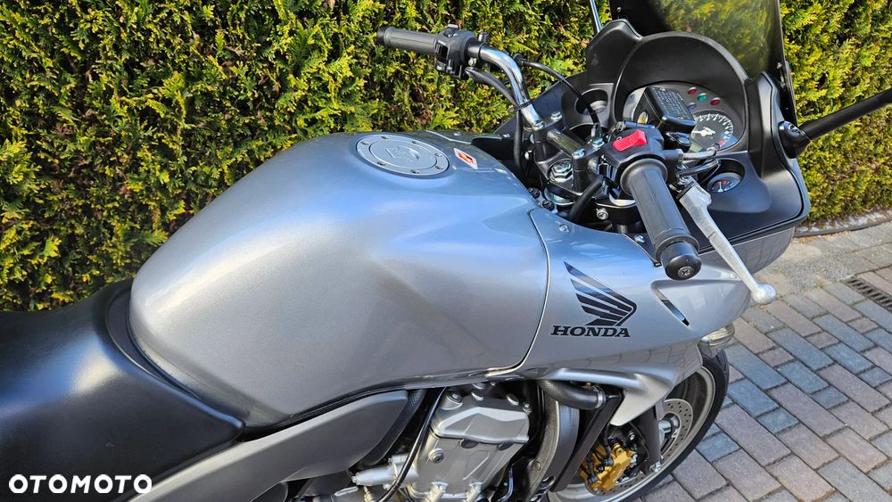 Honda CBF - 22