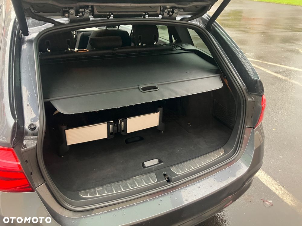 BMW Seria 3 316d Touring - 10