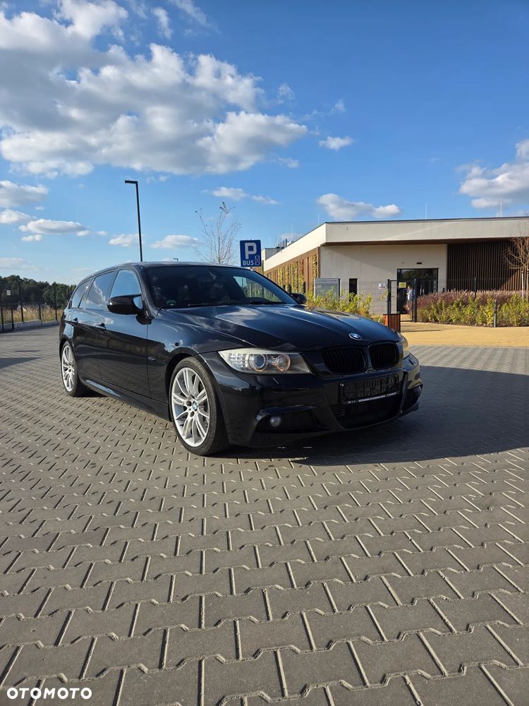 BMW Seria 3 320d DPF Touring - 9