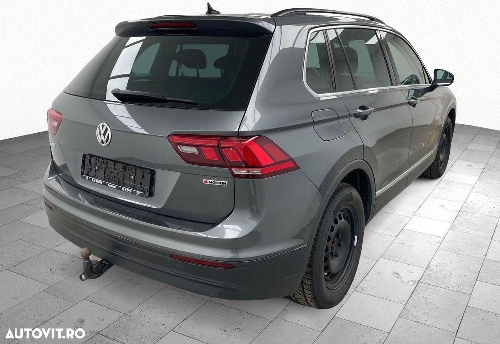 Volkswagen Tiguan 2.0 TDI 4Mot DSG Comfortline - 4