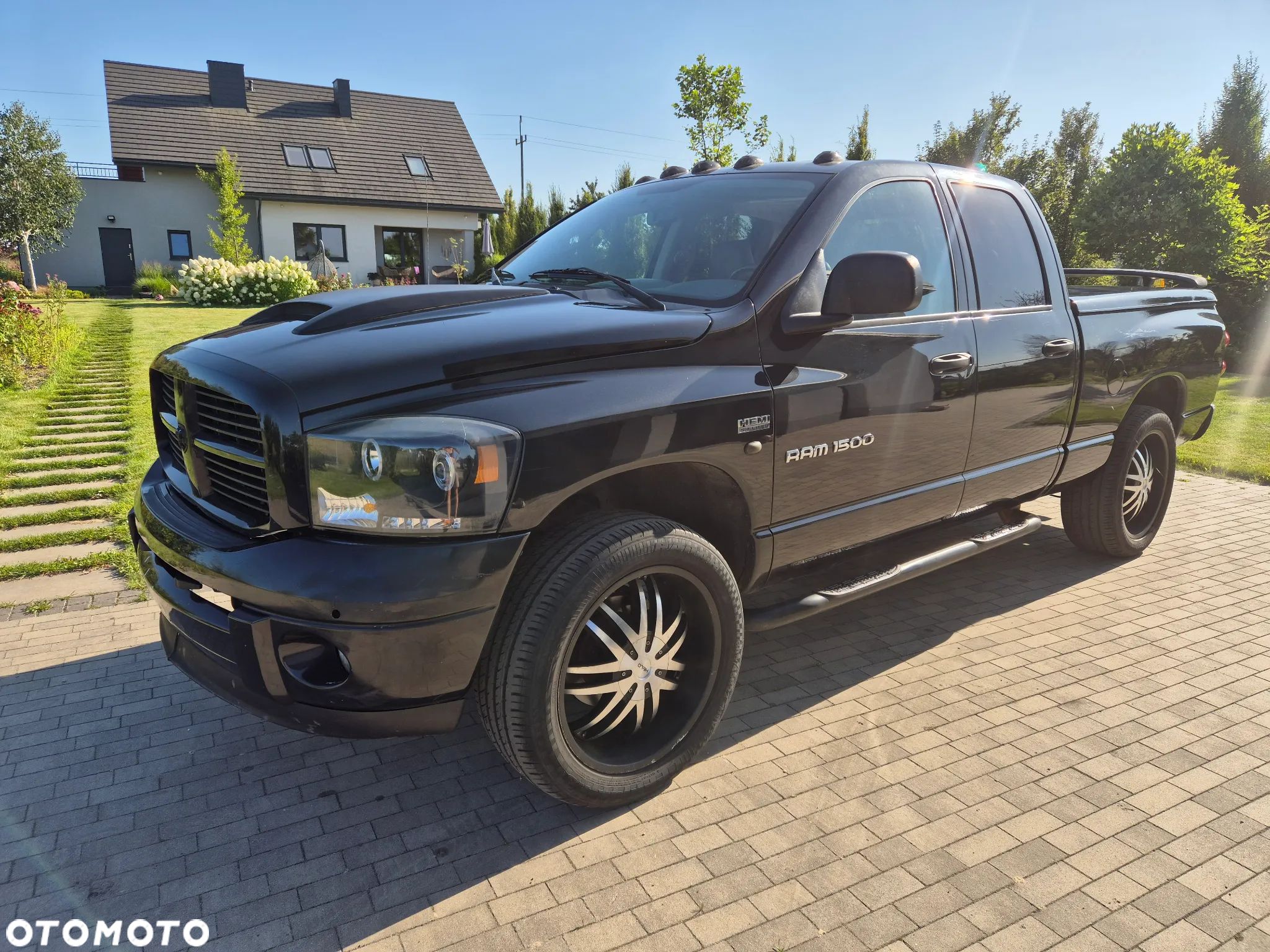 Dodge RAM 1500 5.7 4WD HEMI - 1
