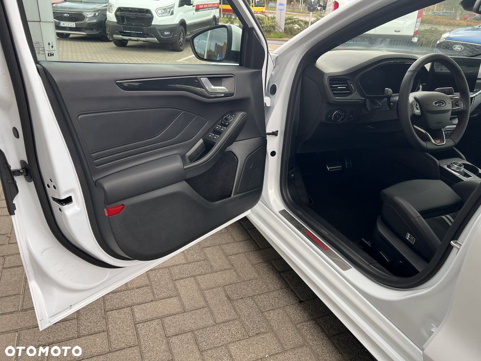 Ford Focus - 18