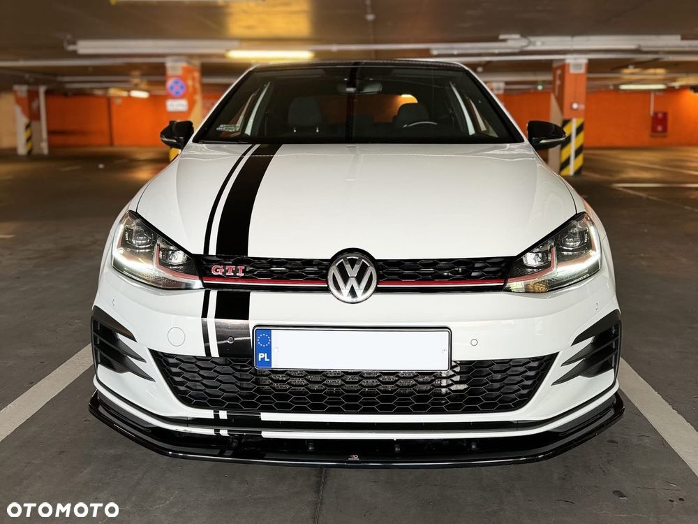 Volkswagen Golf - 3