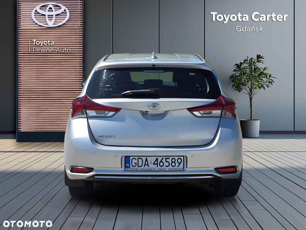 Toyota Auris - 5