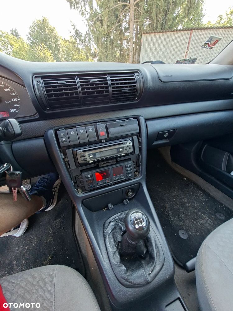 Audi A4 Avant 1.8 - 15