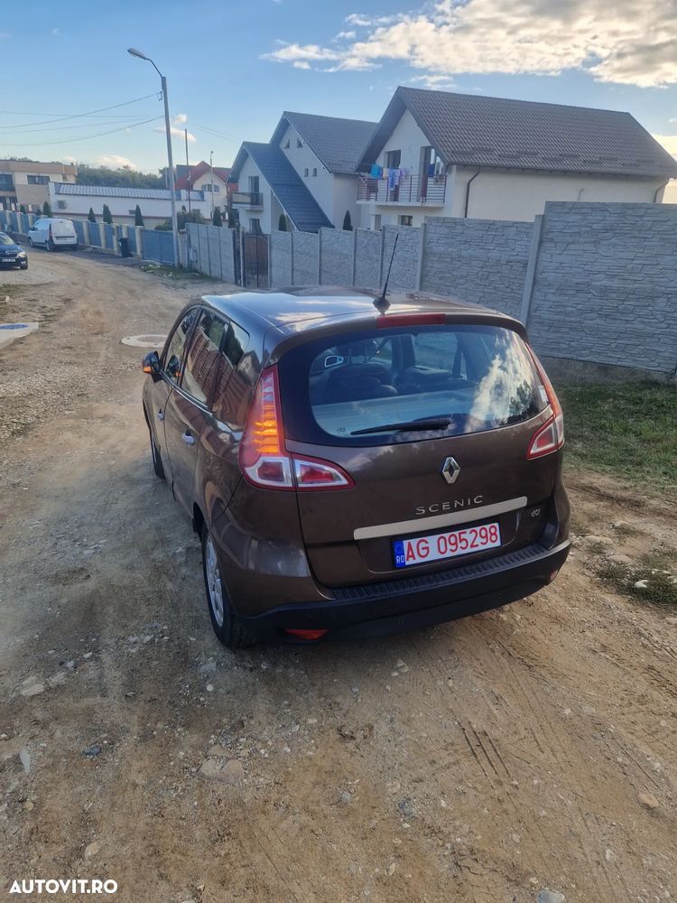 Renault Scenic 1.9 dCi FAP Avantage - 7