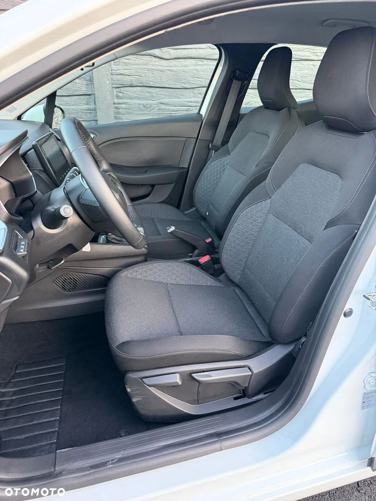 Renault Clio E-TECH 140 BUSINESS EDITION - 10