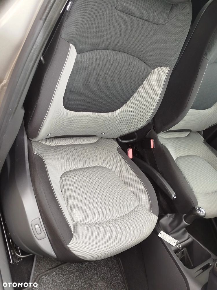 Renault Captur - 12