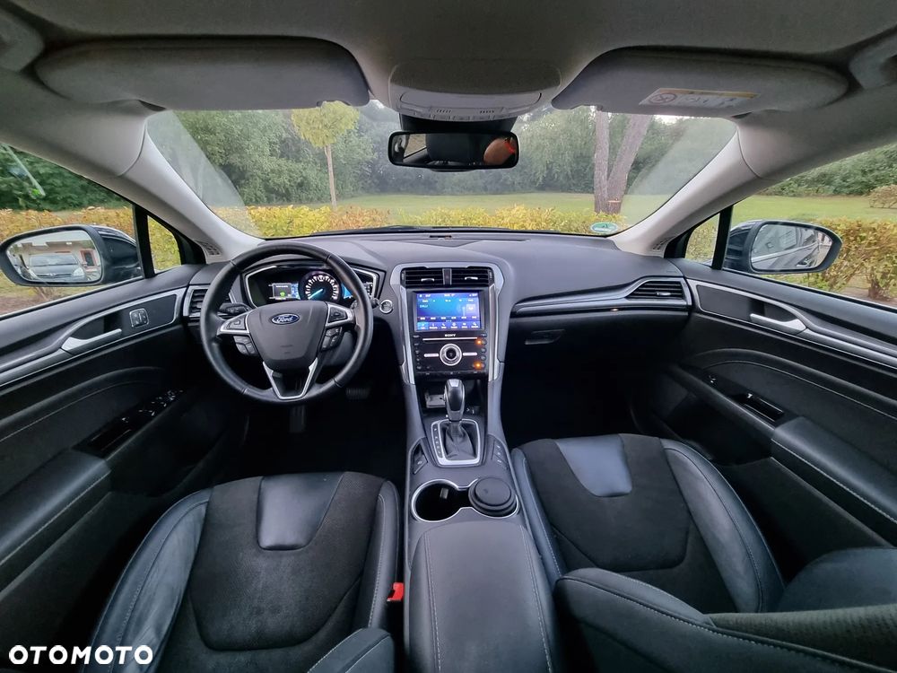 Ford Mondeo SW 2.0 Hybrid Executive - 9