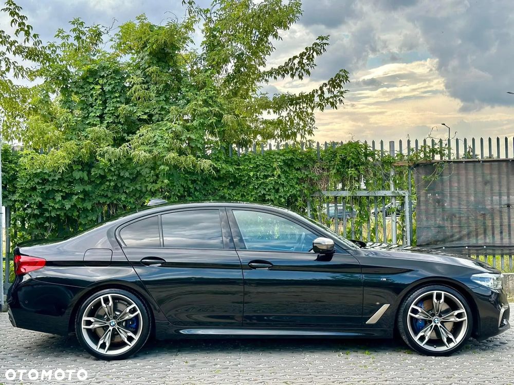 BMW Seria 5 M550i xDrive sport - 3