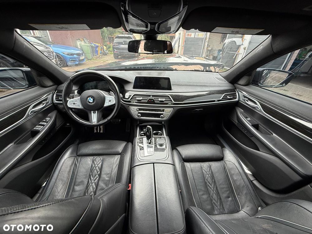 BMW Seria 7 740Li sport - 21