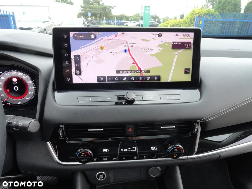 Nissan Qashqai 1.3 DIG-T MHEV Xtronic N-Connecta - 17