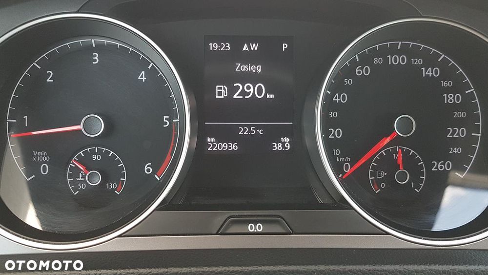 Volkswagen Golf 2.0 TDI BlueMotion Technology DSG Lounge - 31