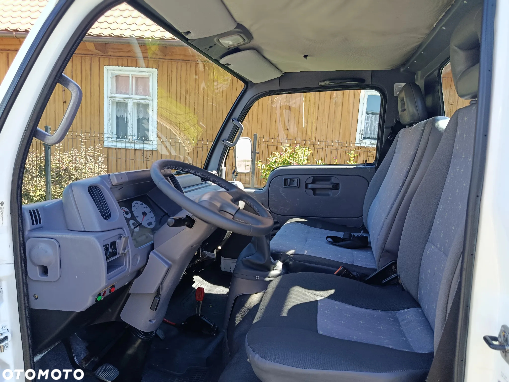Nissan Cabstar Wywrotka 3.0 TDI 120KM - 13