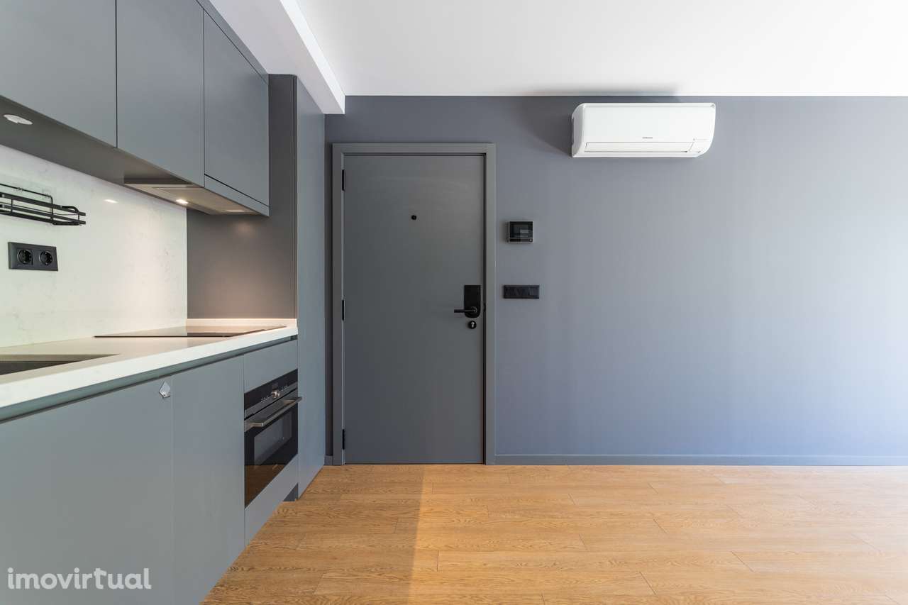 T1 no Coração de Lisboa, com varanda e  estacionamento. - Grande imagem: 4/34