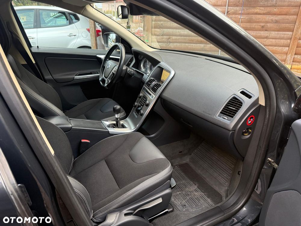 Volvo XC 60 DRIVe Momentum - 20