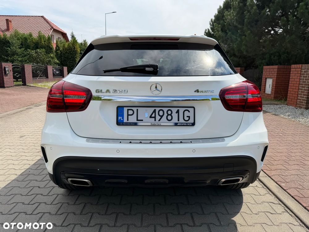 Mercedes-Benz GLA 220 4-Matic - 22
