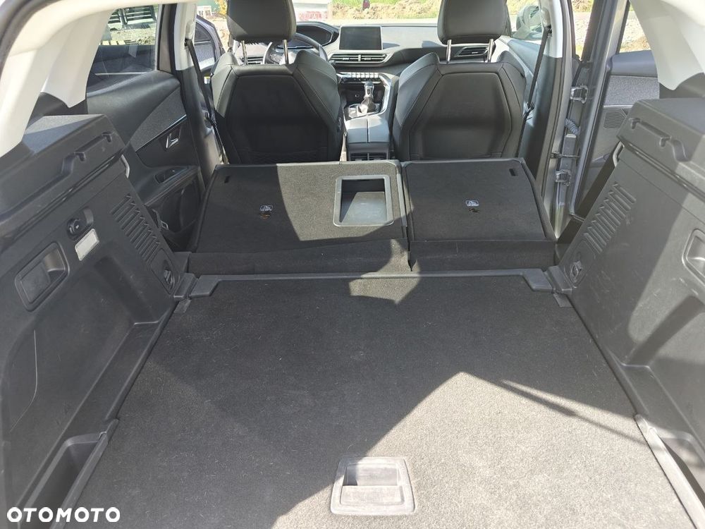 Peugeot 3008 1.5 BlueHDi Allure S&S - 10