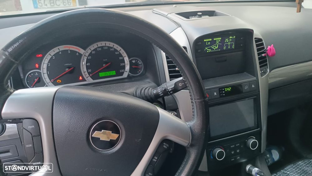 Chevrolet Captiva 2.0 VCDi Seven 7L - 8