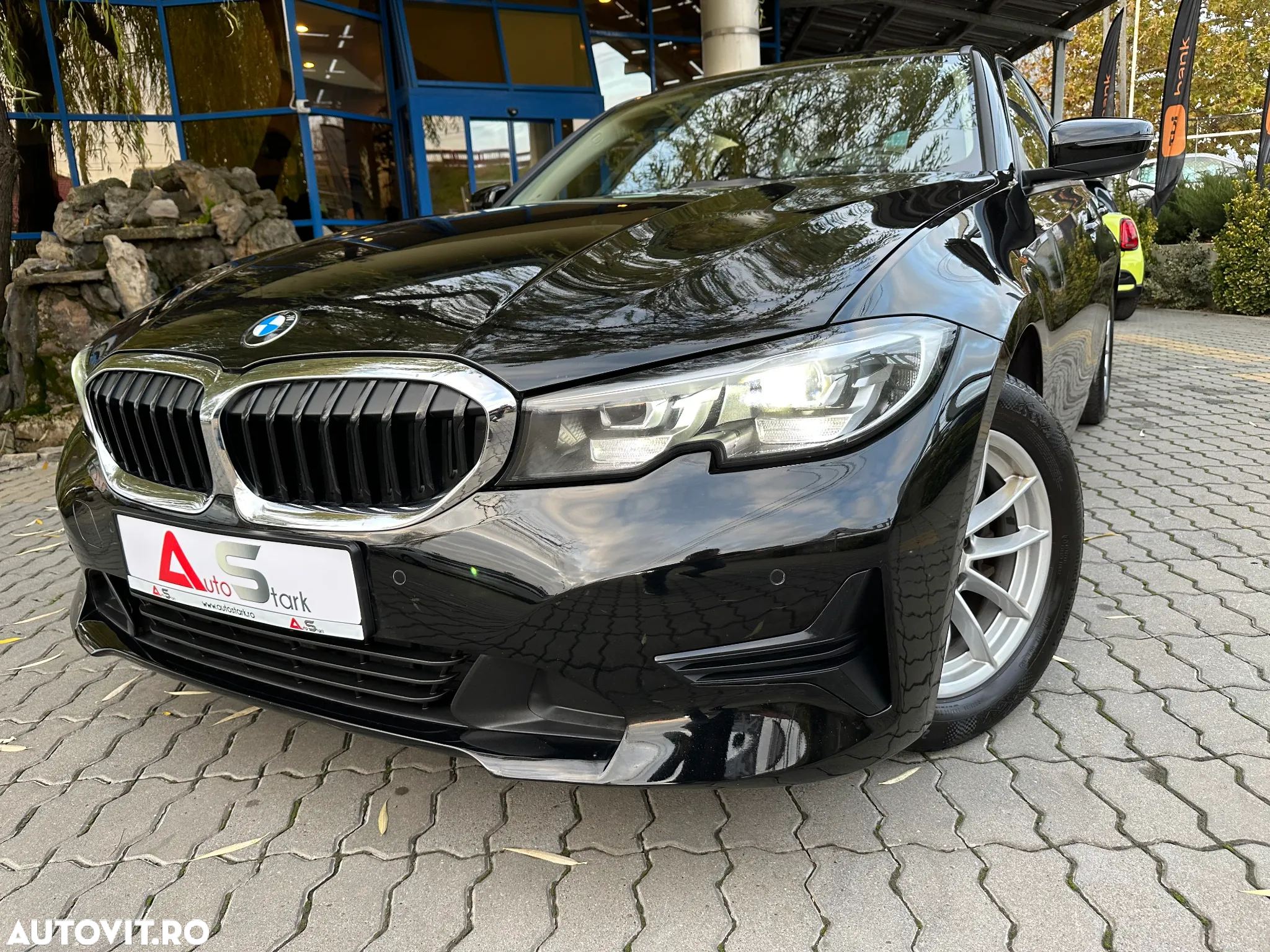 BMW Seria 3 318d Aut. - 9