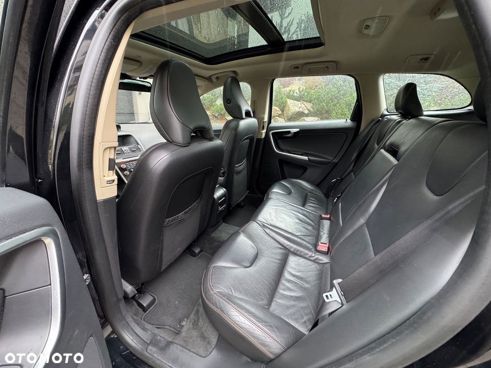Volvo XC 60 - 8