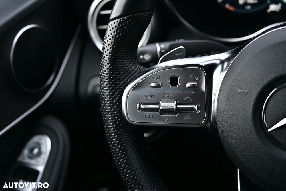 Mercedes-Benz GLC Coupe 300 d 4Matic 9G-TRONIC AMG Line Plus - 34