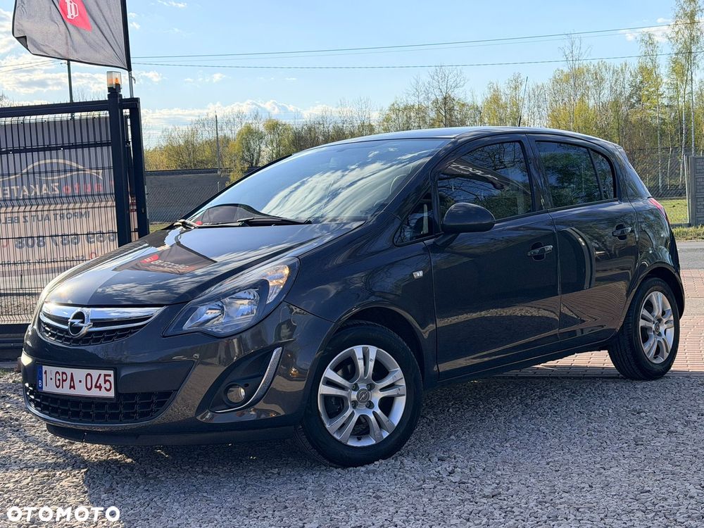 Opel Corsa 1.4 Cosmo - 3