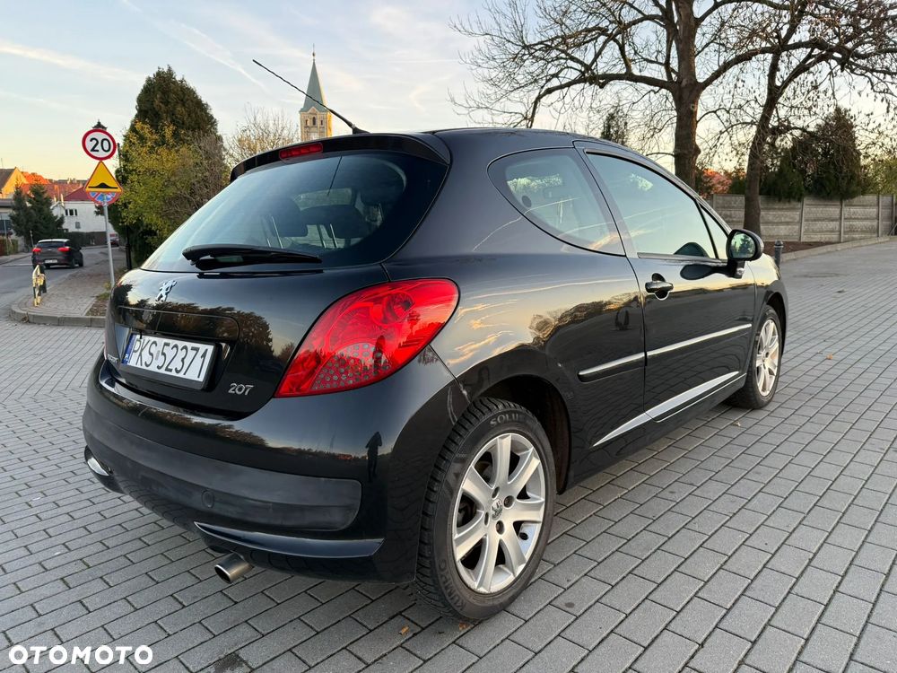 Peugeot 207 - 8