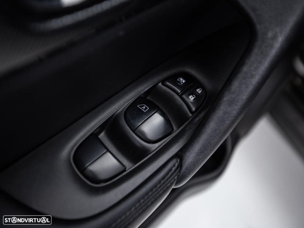 Nissan X-Trail - 17