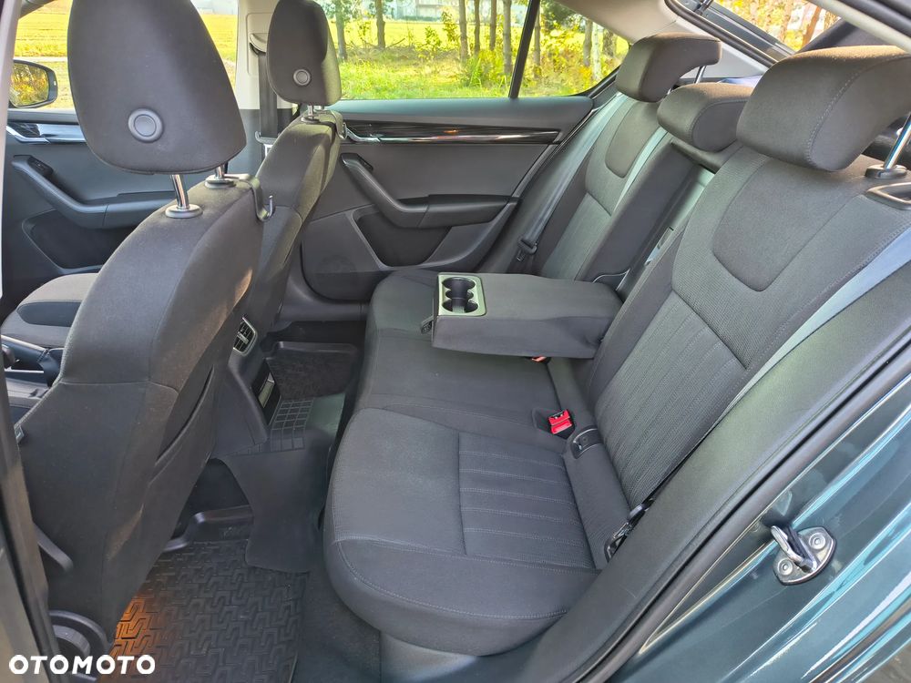 Skoda Octavia 1.5 TSI ACT Style DSG - 20