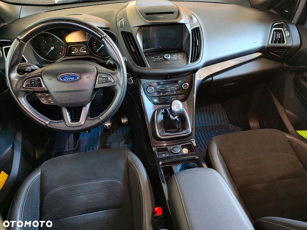 Ford Kuga 1.5 TDCi FWD ST-Line - 20