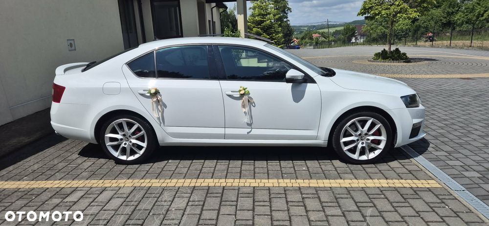 Skoda Octavia 2.0 TDI RS DSG - 4