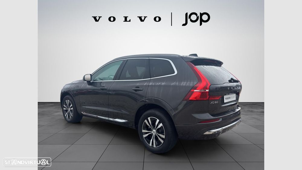 Volvo XC 60 2.0 T6 PHEV Core AWD - 4