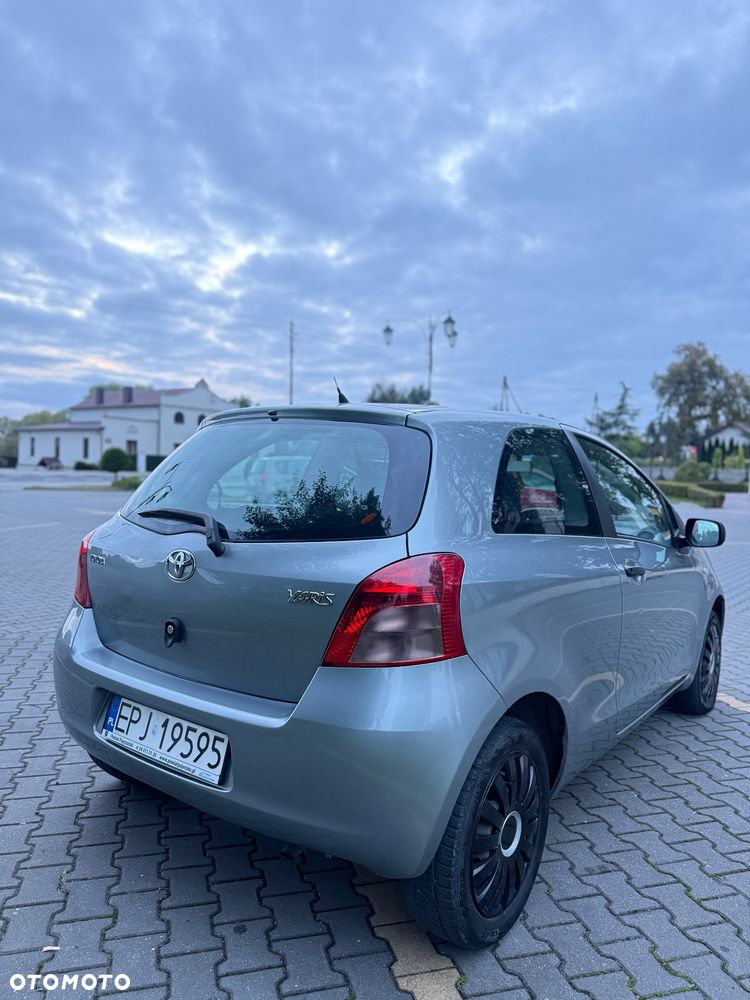 Toyota Yaris 1.0 Luna A/C - 7