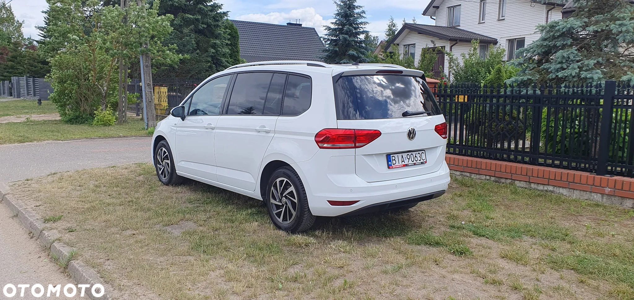 Volkswagen Touran 1.6 TDI SCR Join - 10