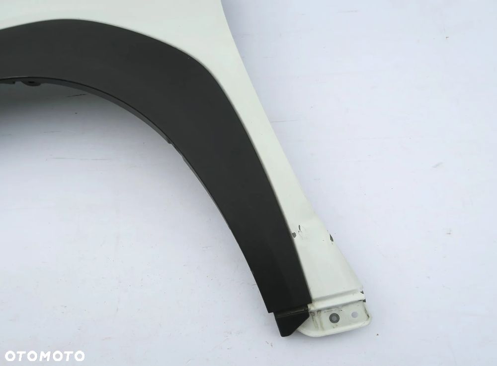 SUZUKI S-CROSS 2022 - Błotnik listwa lewy przód L SCROSS ORYGINAŁ OE - 8