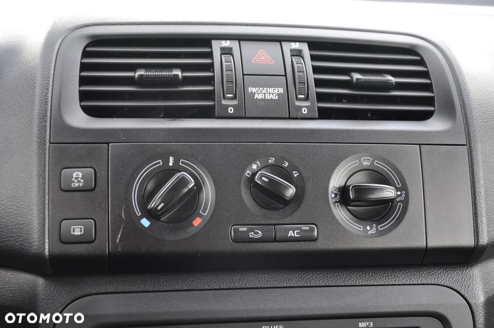 Skoda Roomster 1.4 MPI FAMILY - 7