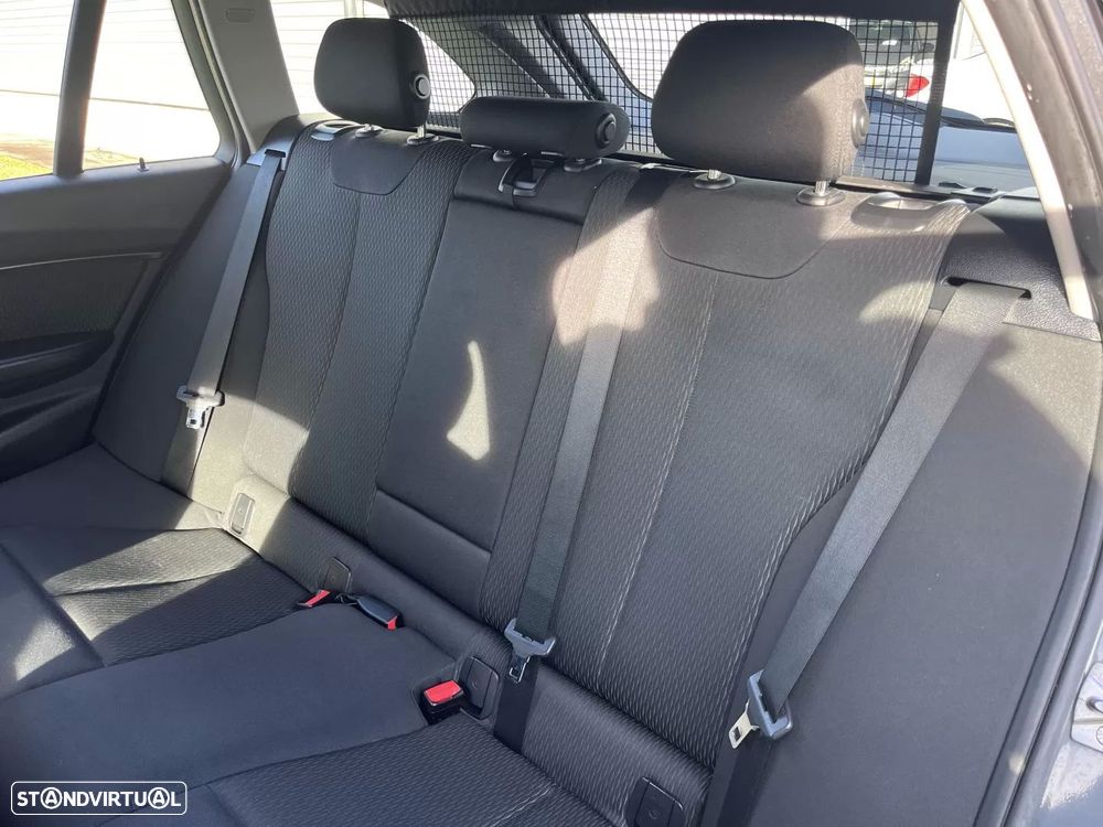 BMW 320 d Touring Sport Line - 29