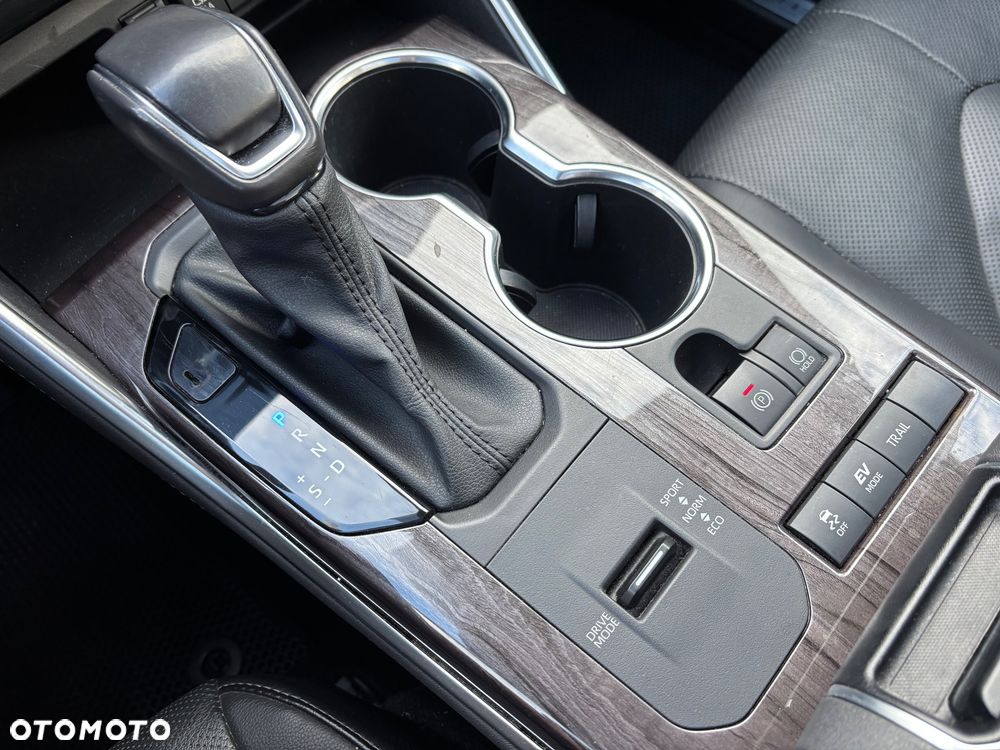 Toyota Highlander 2.5 Hybrid Executive - 31