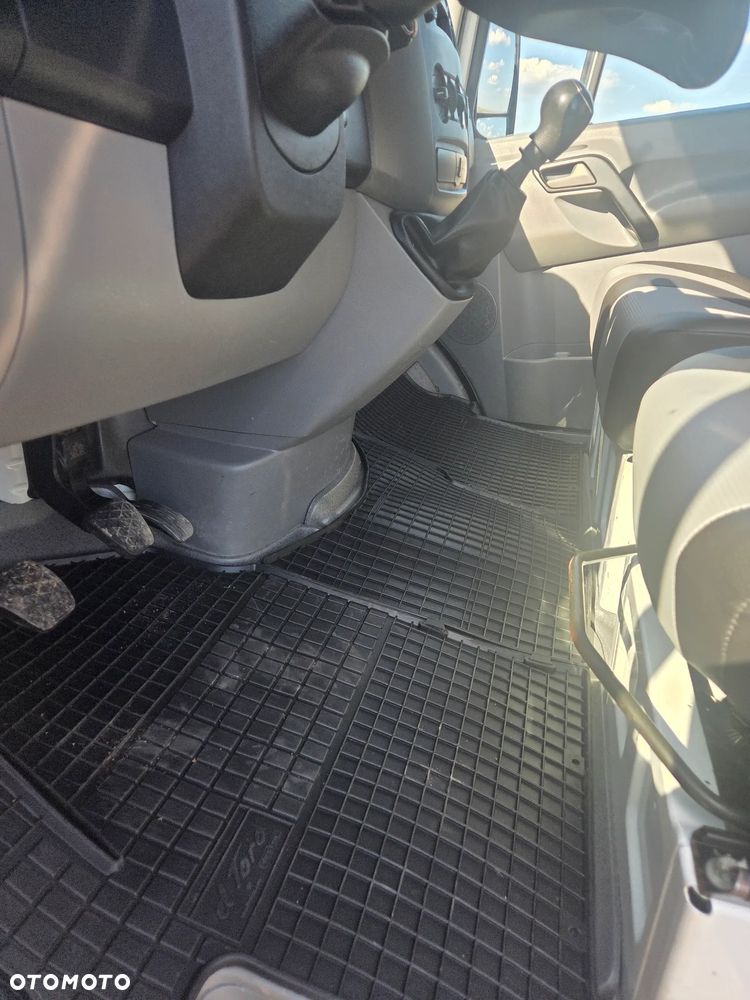 Volkswagen Crafter - 15