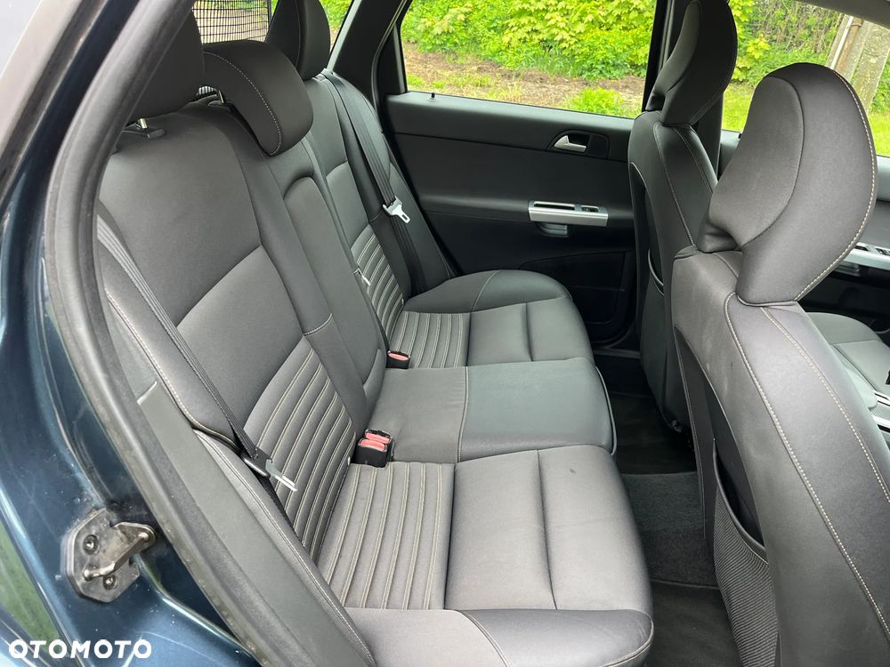 Volvo V50 DPF DRIVe Momentum - 19
