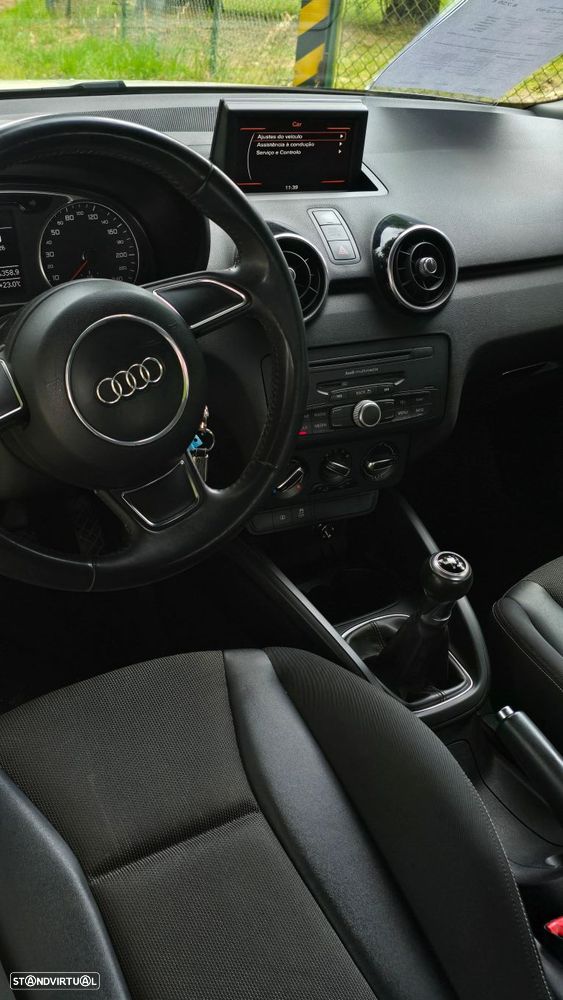 Audi A1 1.6 TDI S-line - 7