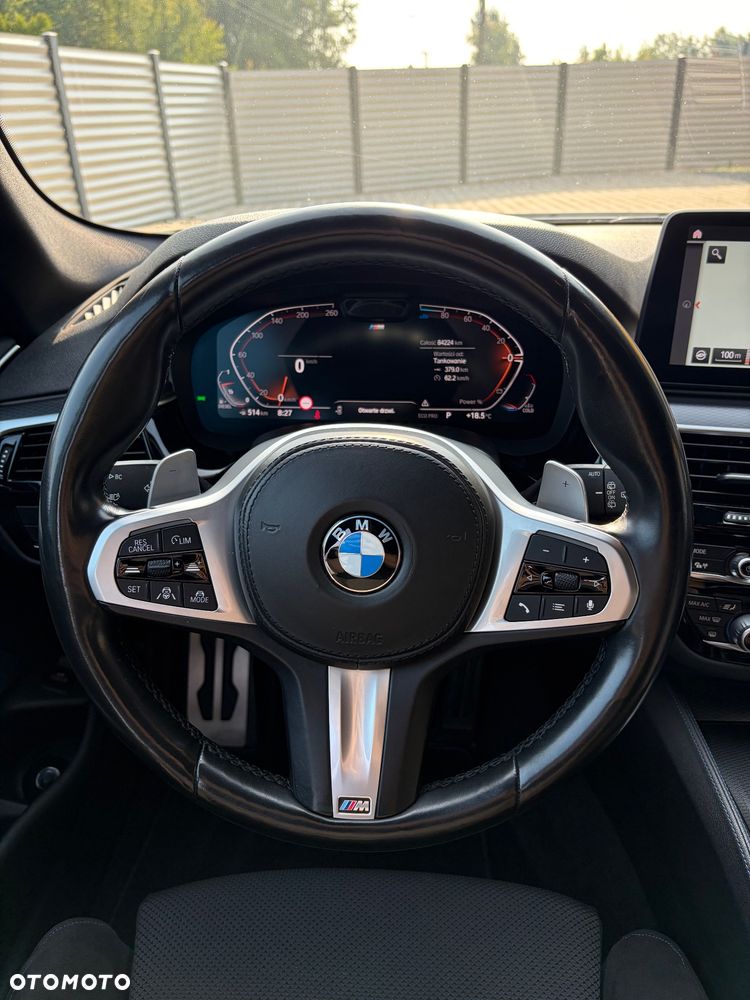 BMW Seria 5 520d M Sport sport - 26