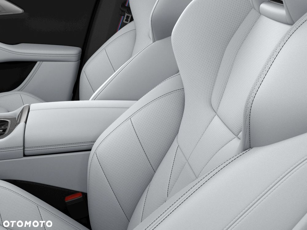 BMW XM 50e PHEV sport - 6
