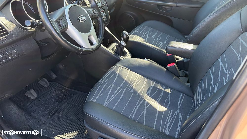 Kia Venga 1.4 CRDi TX ISG - 7